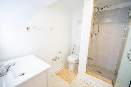 For Lease - 235 Pleasant Avenue Unit# Basement, Toronto, Ontario - Photo 2