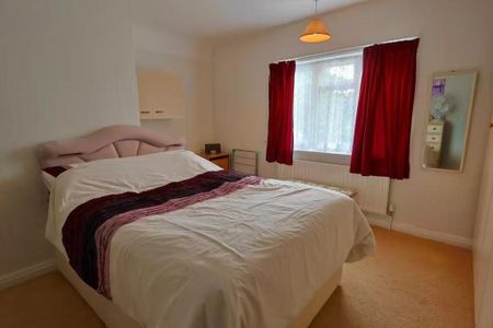 2 Bed Semi-Detached House, Charter Avenue, CV4 - Photo 3