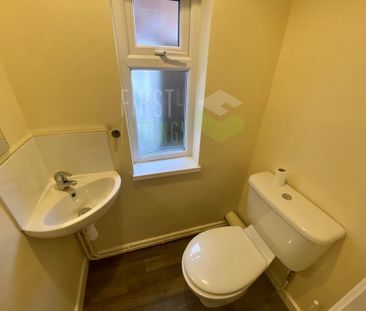 3 bedroom terraced house to rent - Photo 2