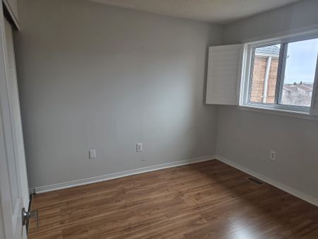 For Lease - 25 Fry Crescent, Clarington, Ontario - Photo 5