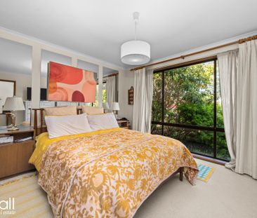 Bright & Spacious 4 Bedroom Home in the Heart of Howrah - Photo 3