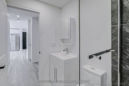 For Lease - 419 Woodbine Avenue Unit# 1, Toronto, Ontario - Photo 5