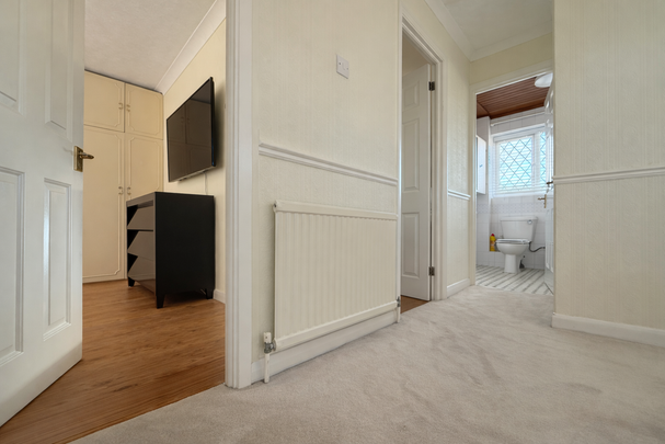 3 bedroom semi-detached house to rent - Photo 1