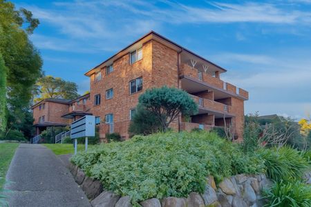 2/33 Burdett Street, Hornsby NSW 2077 - House For Rent | Domain - Photo 5