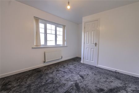 3 bed detached house to rent in Diamond Road, Thornaby, TS17 - Photo 4