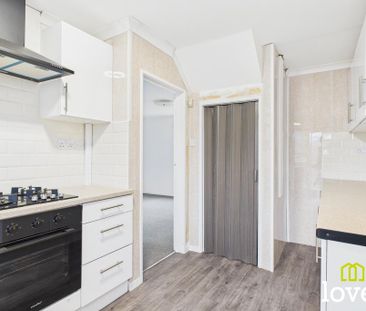 3 bedroom terraced house to rent - Photo 5