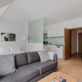 Blueground ID406, Innere Stadt - Photo 2