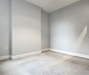 2 bedroom property to rent - Photo 4