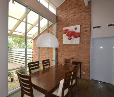 19 Summerhill Park Drive, Mooroolbark - Photo 4