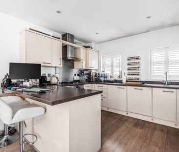 2 bedroom link detached house to rent - Photo 4