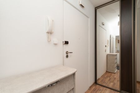 KAWALERKA NA POMORZANACH na 1 piętrze z windą - Photo 3