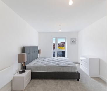 2 bedroom apartment to rent - Photo 3