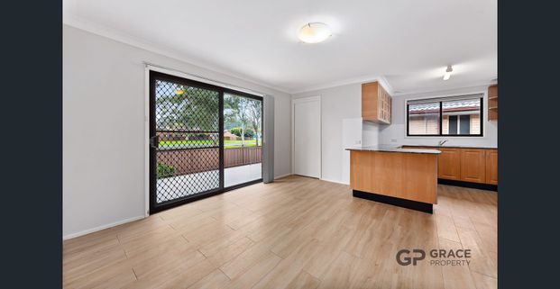 Charming 4-Bedroom Family Home in Prime Location - Photo 1