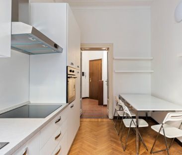 Via Podgora, Milan, Lombardy 20122 - Photo 2