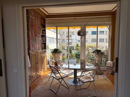 Tout savoir sur cet appartement dans le quartier Ternes-Maillot, à Paris 17ème - Photo 3