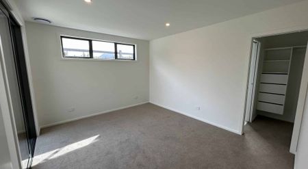 Stylish Modern Home in Northlake - Photo 3