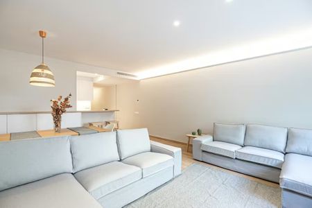 Carrer de Rogent, Barcelona, Catalonia 08026 - Photo 3