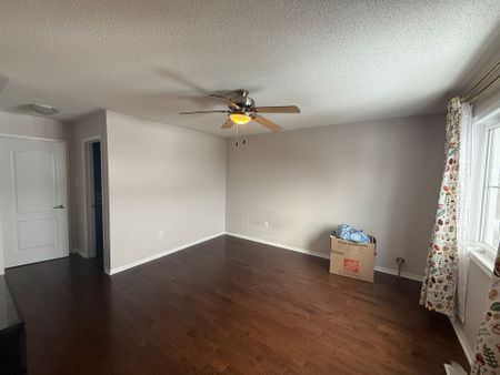 For Lease - 422 Cavanagh Lane, Milton, Ontario - Photo 3