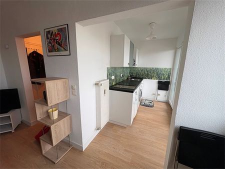 Location Appartement 1 pièce 23m² - Photo 2