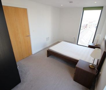 Room in a Shared Flat, Oxid House, M1 - Photo 5