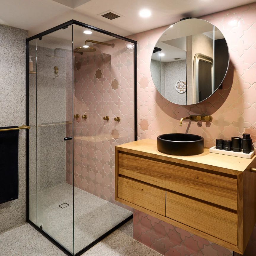 Stunning 2 Bedroom 2 Bathroom Apartment in the heart of Maroochydore - Photo 1