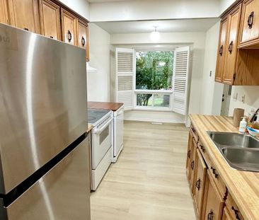 For Lease - 28 Lindridge Avenue, Brampton, Ontario - Photo 1