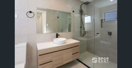 NEAR NEW | 4-Bed Family Home with Rumpus, Huge Balcony & Double Garage! - Photo 4