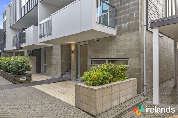 Stylish two-bedroom apartment puts you in the heart of the city. - Photo 1
