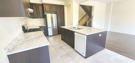 For Lease - 73 Riverwalk Drive, Hamilton, Ontario - Photo 2