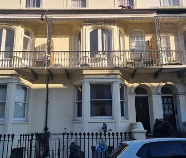 1 bedroom flat to rent - Photo 2