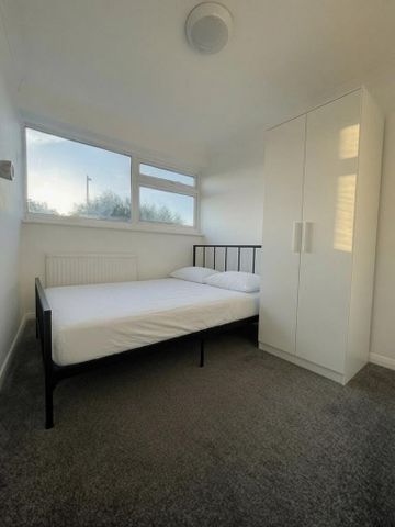 5 bedroom house share to rent - Photo 3