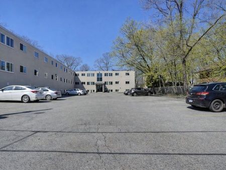 4 1/2 - Photo 5