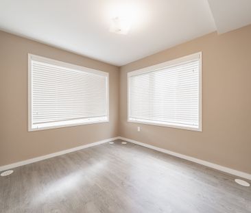 For Lease - 600 Alex Gardner Circle Unit# 107, Aurora, Ontario - Photo 3