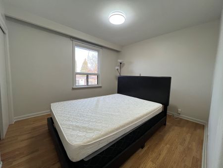 For Lease - 23 Glos Avenue Unit# Main Floor, Toronto, Ontario - Photo 3