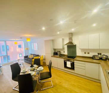 1 Bed Flat, Angel Court, M4 - Photo 3