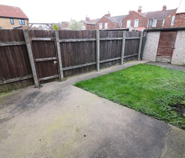 2 bedroom end of terrace house to rent - Photo 4