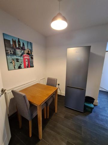 2 bedroom house to rent - Photo 2