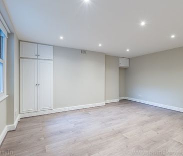 Flat to rent - The Gardens, London, SE22 - Photo 2