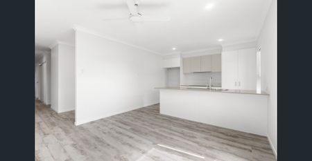 Family Living in Wondunna - Photo 2