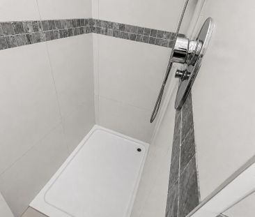 3 bedroom flat to rent - Photo 6