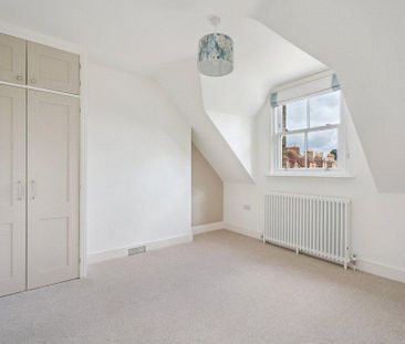 4 bedroom terraced house to rent - Photo 2