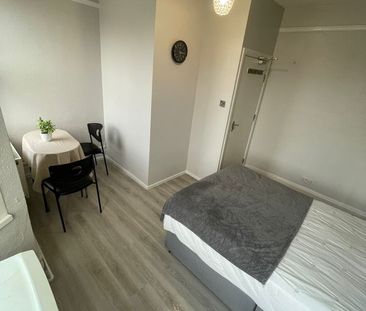 Room in a Shared House, Dowsett Road, N17 - Photo 4