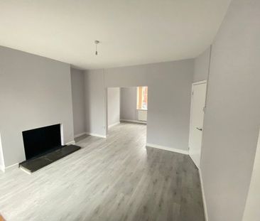 Grove Road, Swansea, SA6 - Photo 1