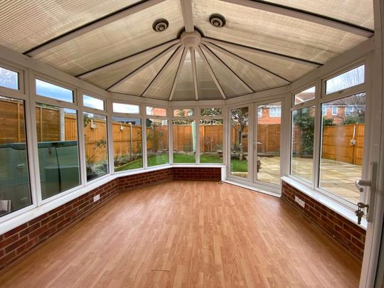 33, Bell Chapel Close - Photo 1