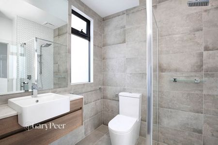 2/48 Hill Street, Bentleigh East VIC 3165 - Townhouse For Rent | Domain - Photo 4