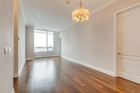 For Lease - 2470 Prince Michael Drive Unit# 701, Oakville, Ontario - Photo 5