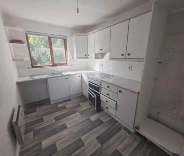 38 The Grange, Lurgan, BT67 9BU - Photo 2