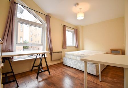 5 bedroom terraced house to rent - Photo 5