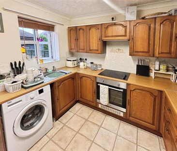 2 bedroom terraced house to rent - Photo 5