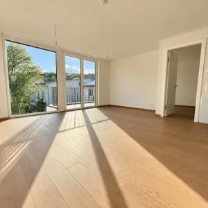 WUNDERSCHÖNE 2-Zimmer MIETWOHNUNG - ca. 45 m² GWNFL - ERSTBEZUG - ca. 6 m² Balkon mit Fernblick - Photo 2